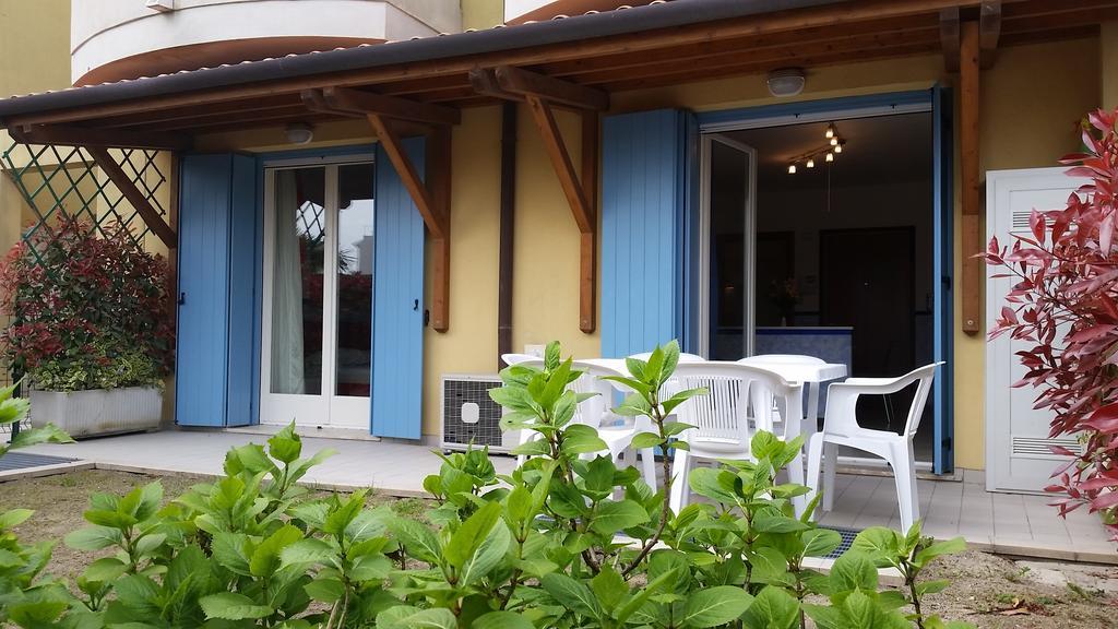 Residence Elisa Piano Terra Con Giardino E Posto Spiaggia Incluso Caorle Phòng bức ảnh