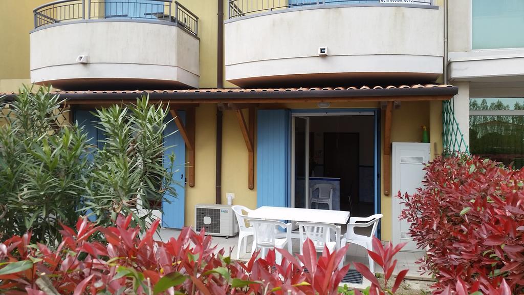 Residence Elisa Piano Terra Con Giardino E Posto Spiaggia Incluso Caorle Phòng bức ảnh